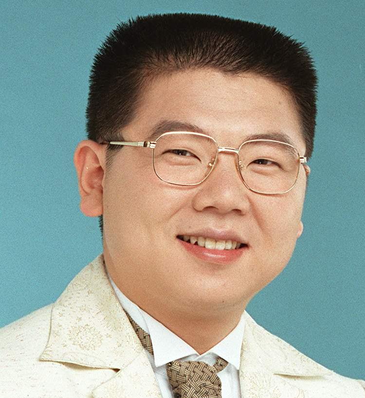 Portrait of Yongqiang Xiong