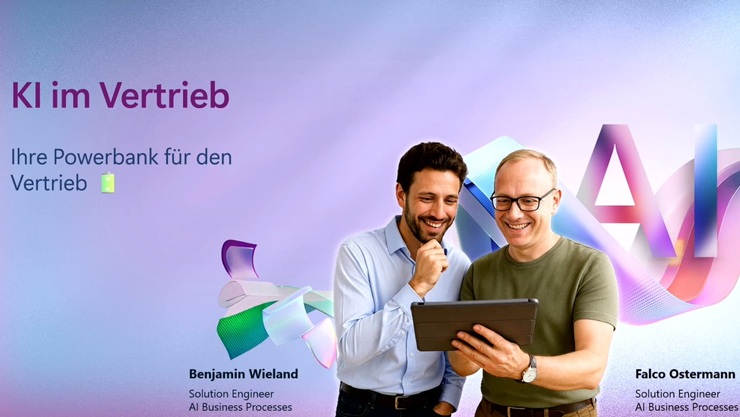 Zwei Männer, Benjamin Wieland und Falco Ostermann, schauen lächelnd auf ein Tablet. Thema des Banners ist KI im Vertrieb.