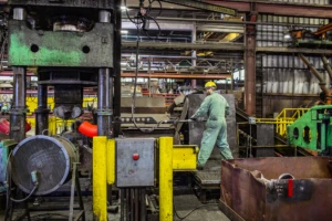 MSC17_tubeForgingPlantMicrosoft Contact: Stephen Smith (stepsmit)Agency: Cinco DesignAgency Contact: Kate Callahan (kate@cincodesign.com)Photographer: Amy Sacka (http://www.amysackaphotography.com/)Shoot month: March 2017Location: Portland, ORBusiness: TFA