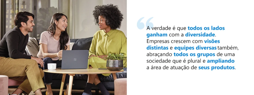 Passagem escrita por Mikaeri. No lado esquerdo, uma foto com três pessoas conversando.