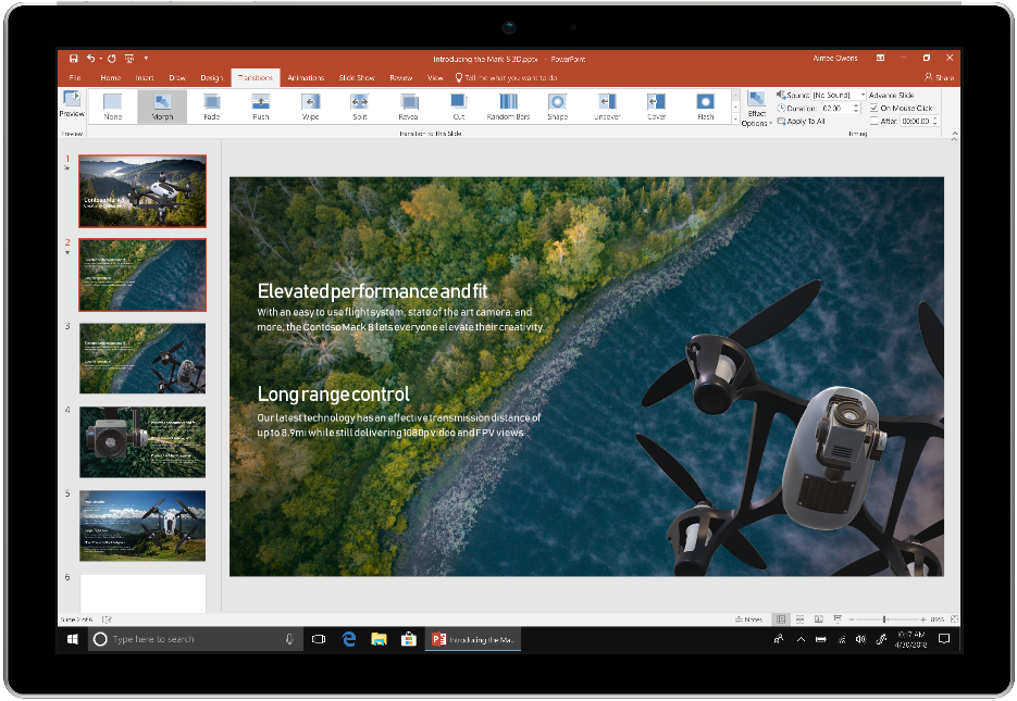 Un'immagine mostra un dispositivo che utilizza PowerPoint in Office 2019.