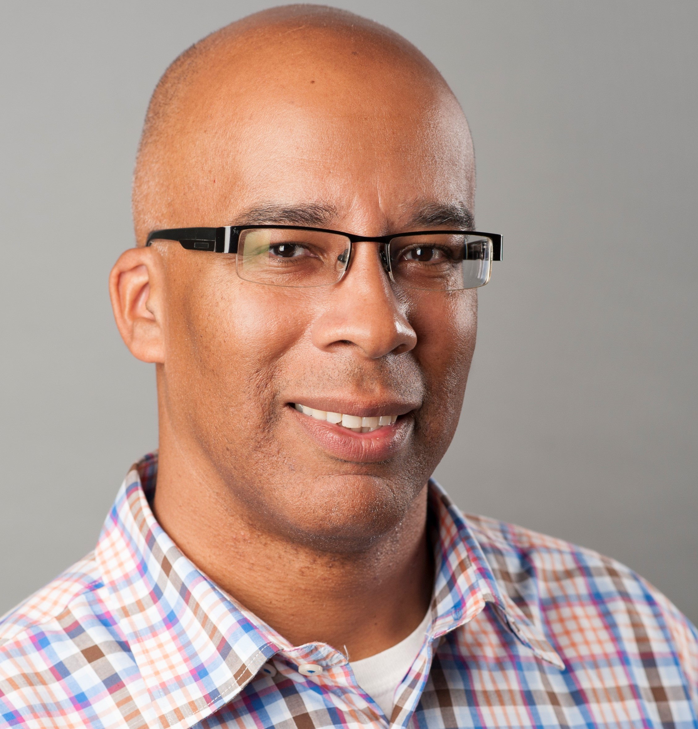 Aaron Lee's headshot