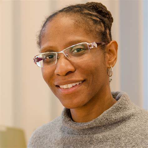 Portrait of Tawanna Dillahunt