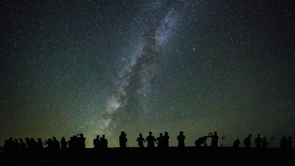 MCRI - a group of people stargazing the Milky Way