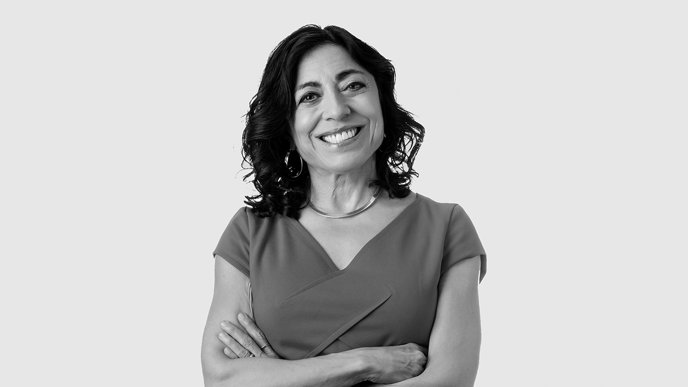 Jennifer Tour Chayes posing for the camera