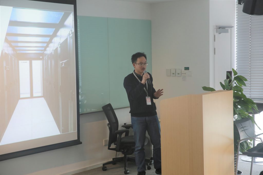 郑歆慰在 Final Review 上做主题报告,分享自己参与 OpenPAI 项目期间所取得的成果