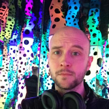 Josh Urban Davis的肖像