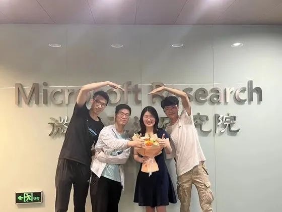 和焱林老师、恩升、聂麟骁的合影