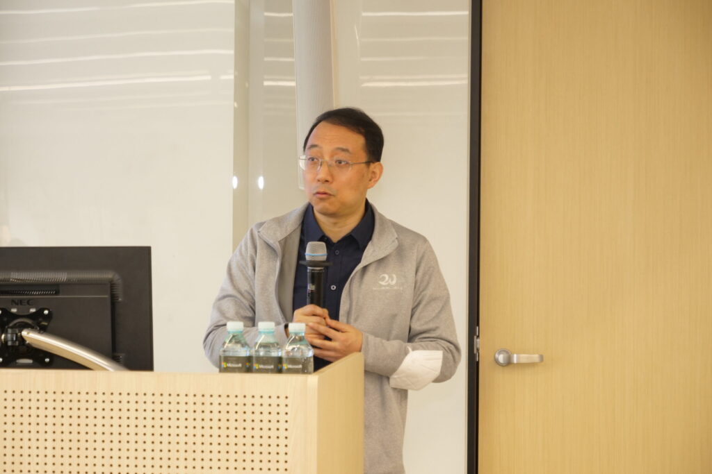 微软亚洲研究院院长周礼栋