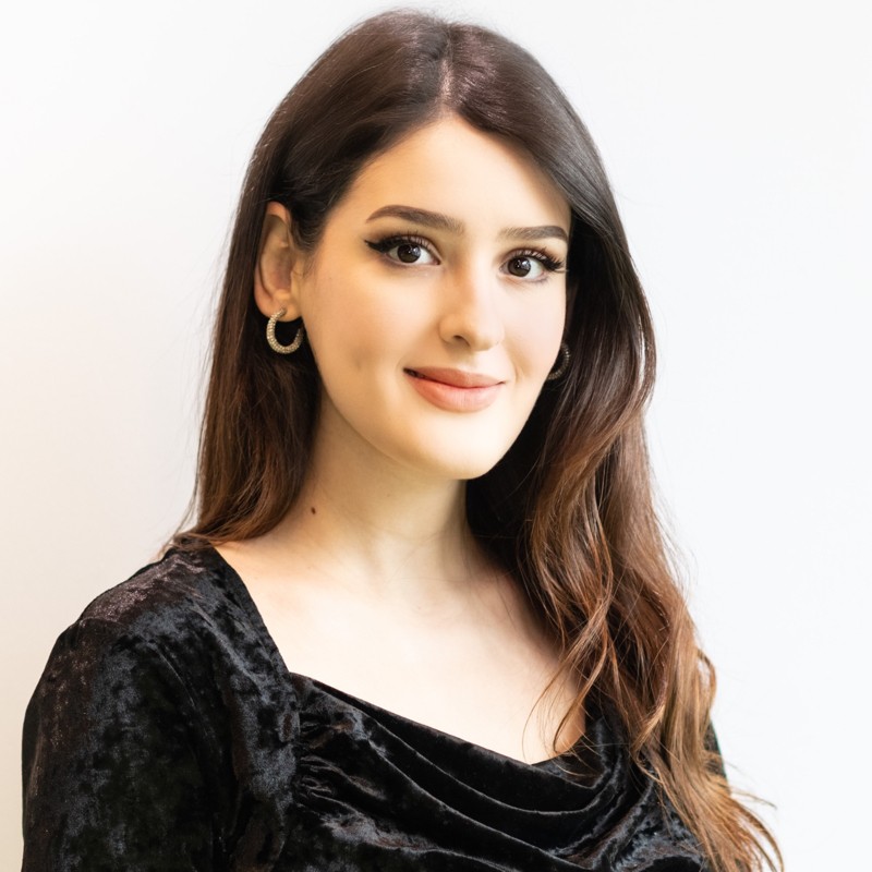 Portrait of Dana Bazazeh