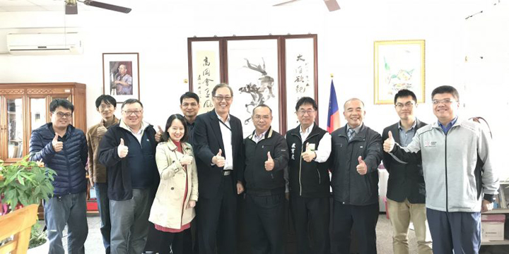 台灣微軟攜手雲林縣政府推動程式教育「一小時玩程式」